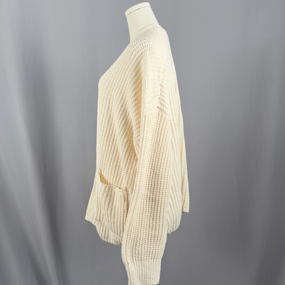 American Eagle Outfitters Cream Knit Cardigan - Picture 2 of 5